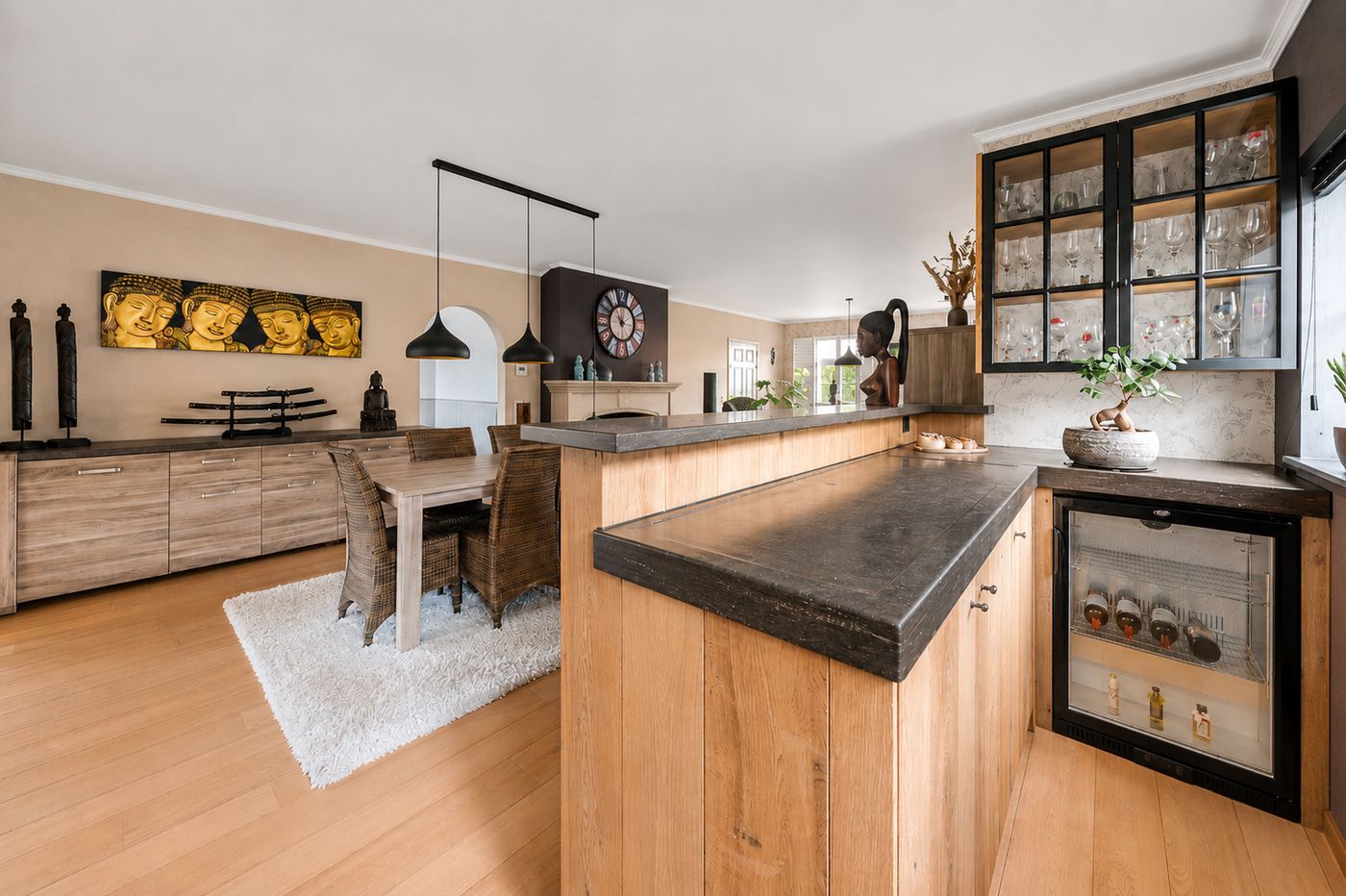 EXCLUSIEVE VILLA MET HOOGWAARDIGE AFWERKING IN RUSTIGE WOONOMGEVING - foto 5