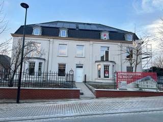 Bent u op zoek naar een nieuwbouwappartement in Zonnebeke waar u de afwerking nog zelf kan kiezen?Dit appartement bevindt zich in Zonnebeke, dichtbij...