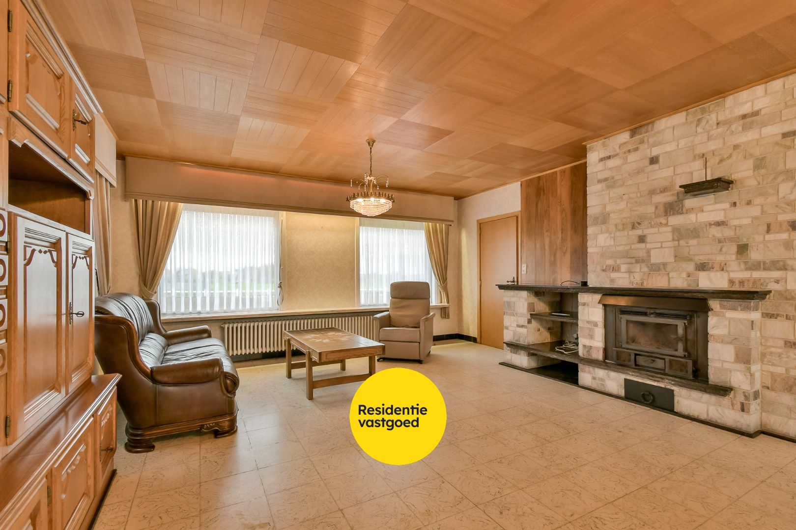 Statige woning met ruime loodsen in Kortemark! - foto 4