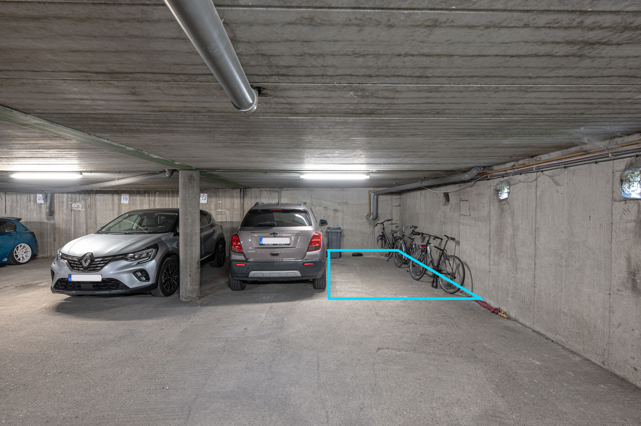 TE KOOP: 4 ondergrondse autostaanplaatsen – €16.500/stuk - foto 3