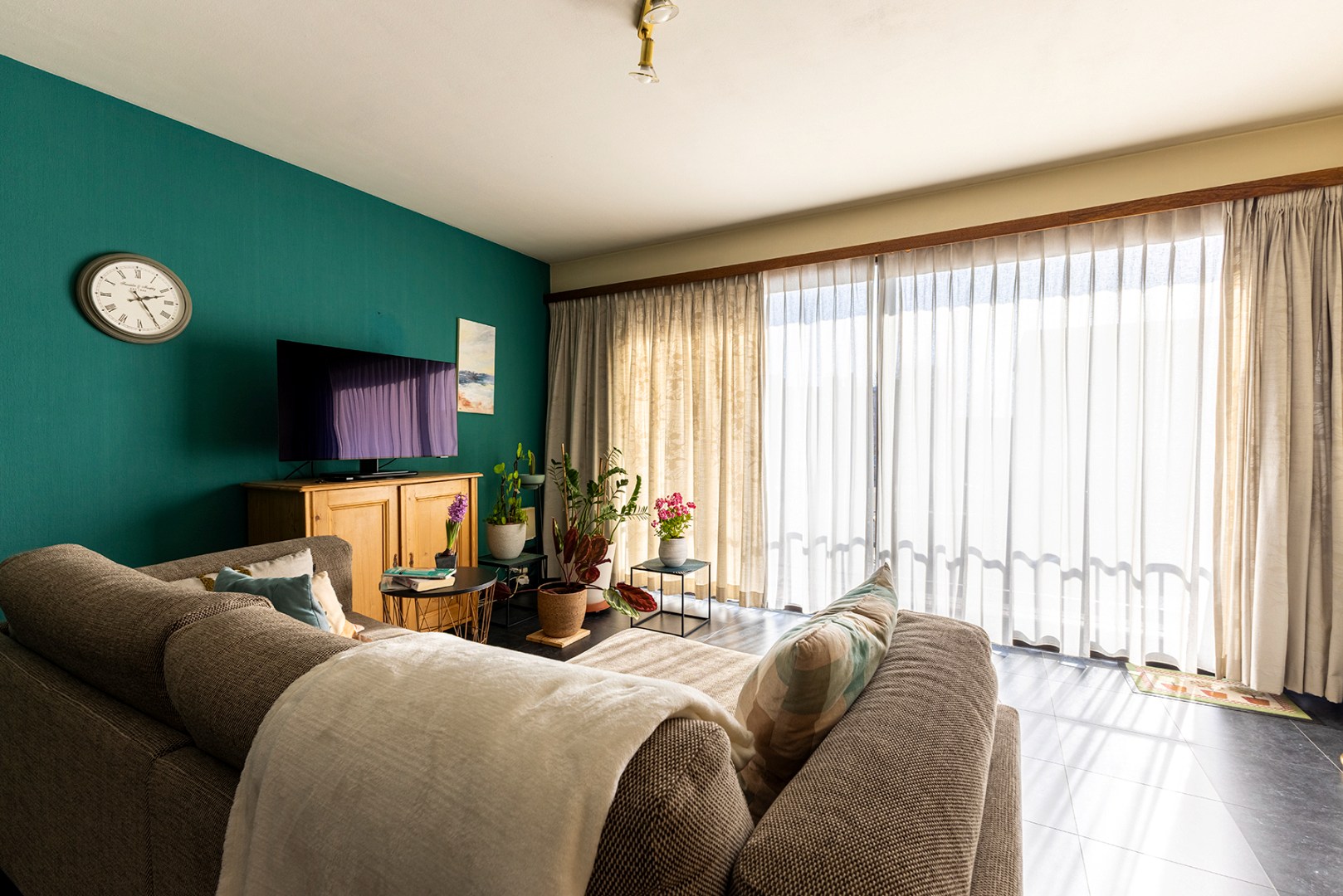 Instapklaar 2-slaapkamer appartement met 2 terrassen en garagebox! - foto 2