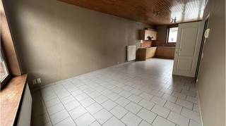 Comfortabele bel-etage woning met 2 slaapkamers en ruime GARAGE op een centrale en rustige ligging in een zijstraat van de Langestraat in het...