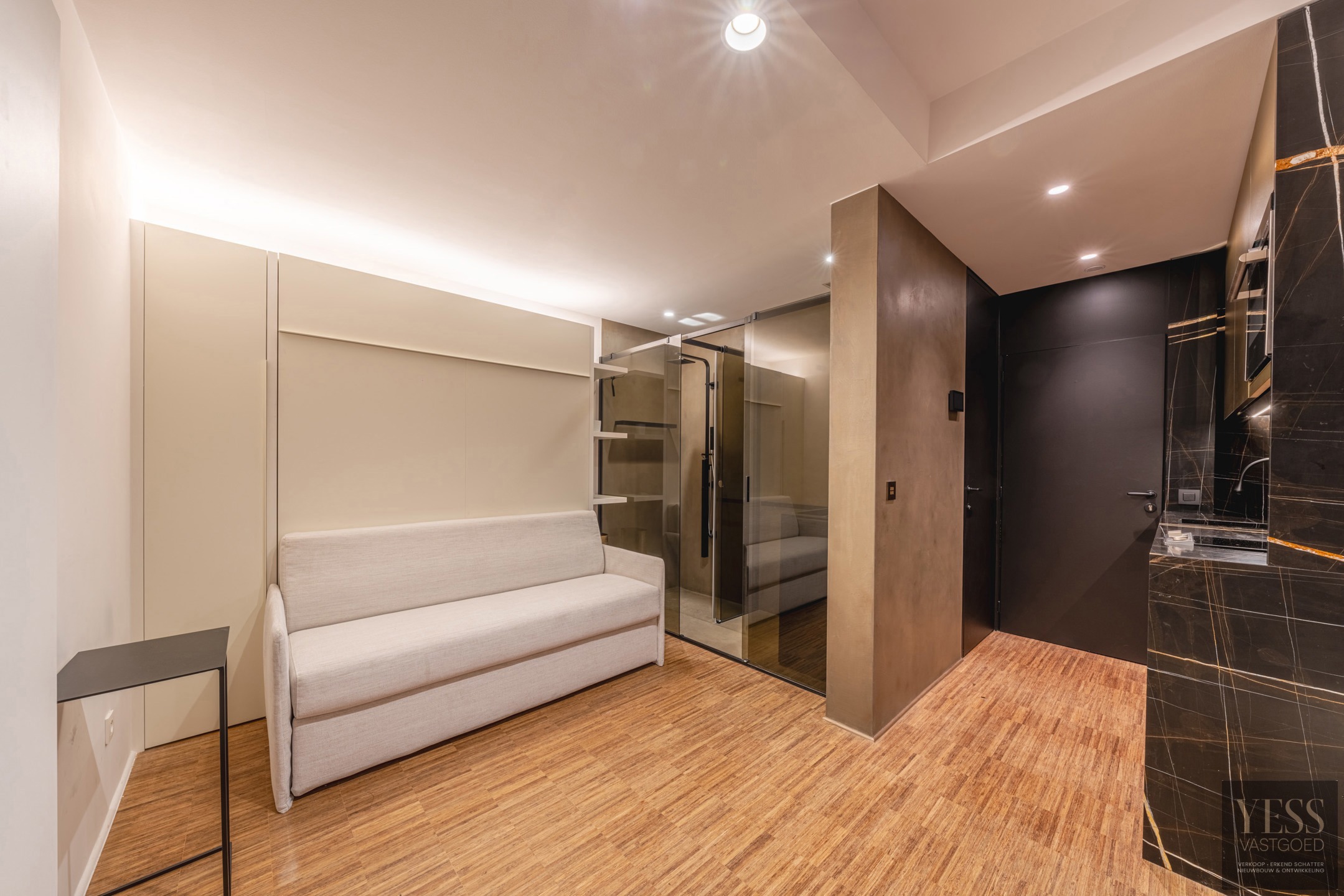 Ruim ingericht handelspand met studio te Knokke!  - foto 4