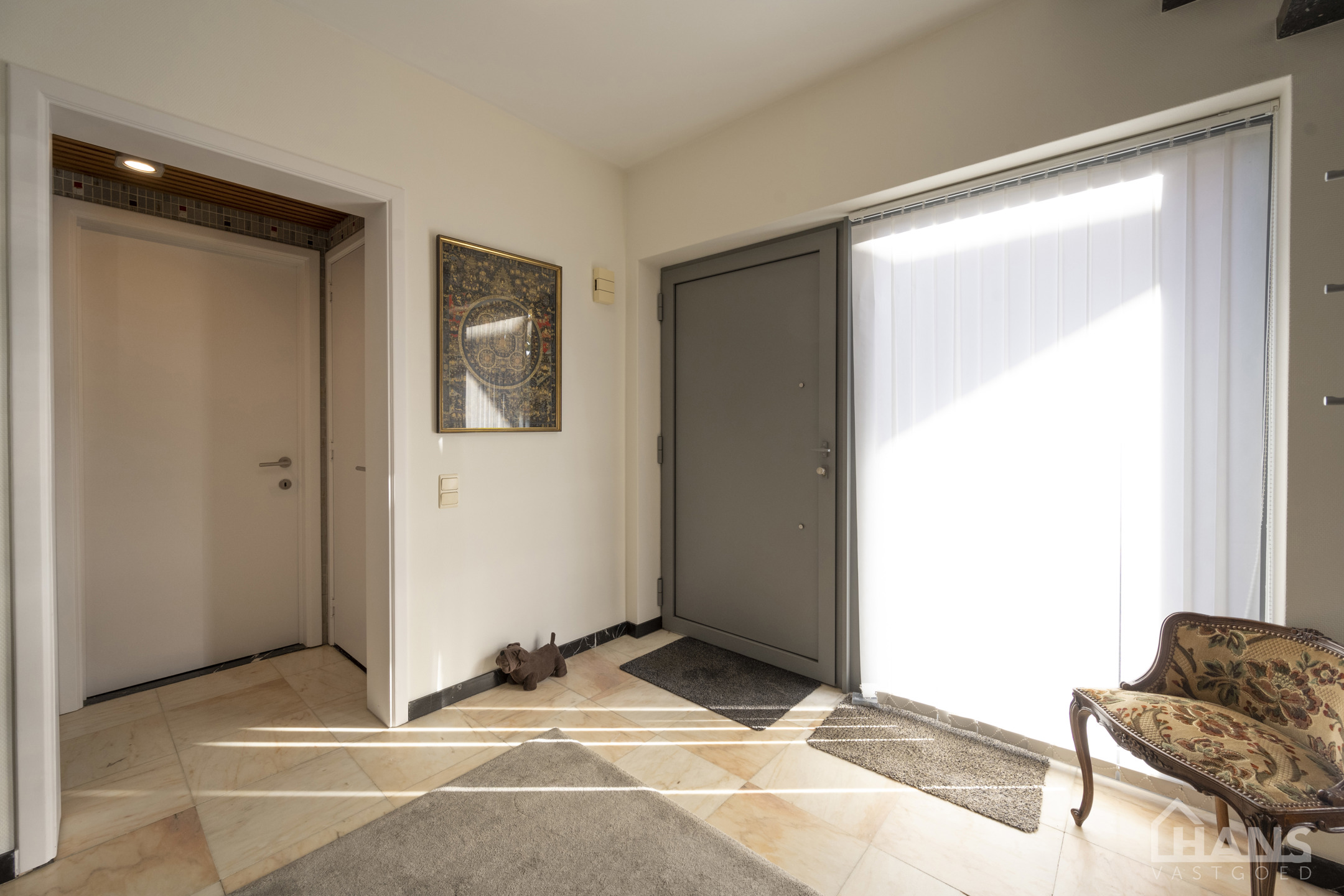 Karaktervolle halfopen bebouwing met uitzonderlijke bijgebouwen. - foto 5