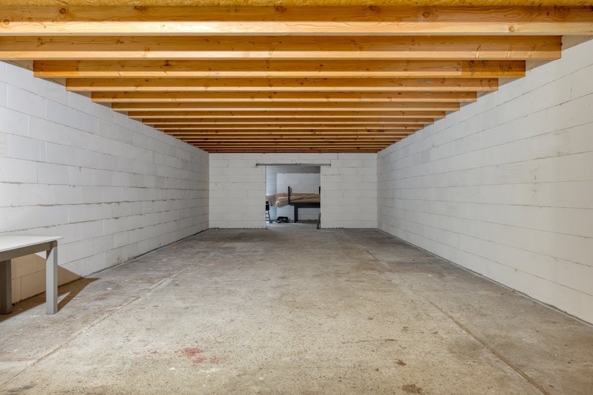 Woning (221 m²) met magazijn (150 m²) te koop in Zomergem - foto 3