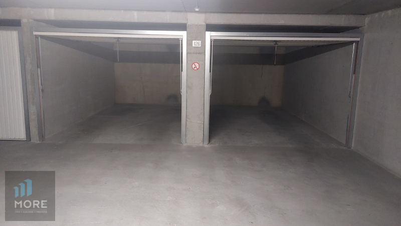 Zeer brede (+/-6.05m) dubbele garagebox te koop... - foto 5