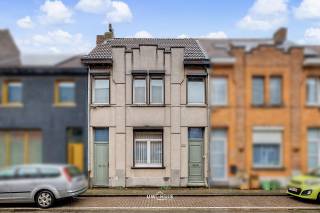 Deze charmante woning uit 1932, gelegen in het hart van Kruibeke, biedt met zijn 132 m² bewoonbare oppervlakte tal van mogelijkheden om helemaal...