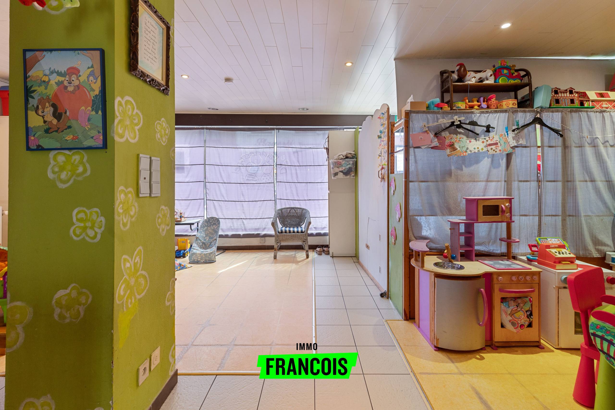 Halfopen handelshuis met tal van mogelijkheden te Oostkamp - foto 3