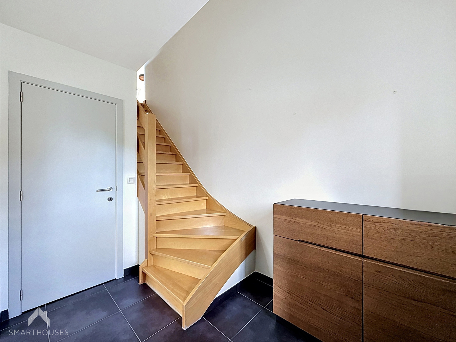 Instapklare HOB met 4 slpkr, 2 badkrs, garage en tuin - foto 5