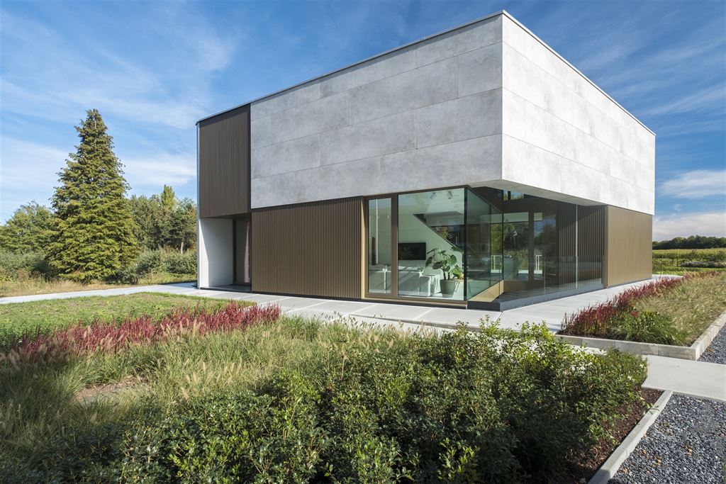 Strakke en moderne villa met high-end afwerking - foto 1