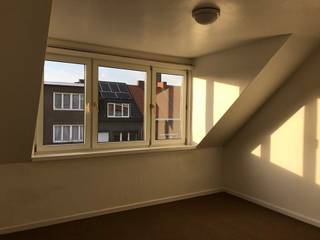 Charmant één (mogelijkheid tot 2) slaapkamer appartement te Merksem! Bij het betreden van het appartement komt u binnen in de inkomhal, die...