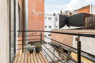 In the coveted St. Andrew's neighborhood, in a prime location close to St. Andrew's Place and National Street, is this charming 1-bedroom apartment...