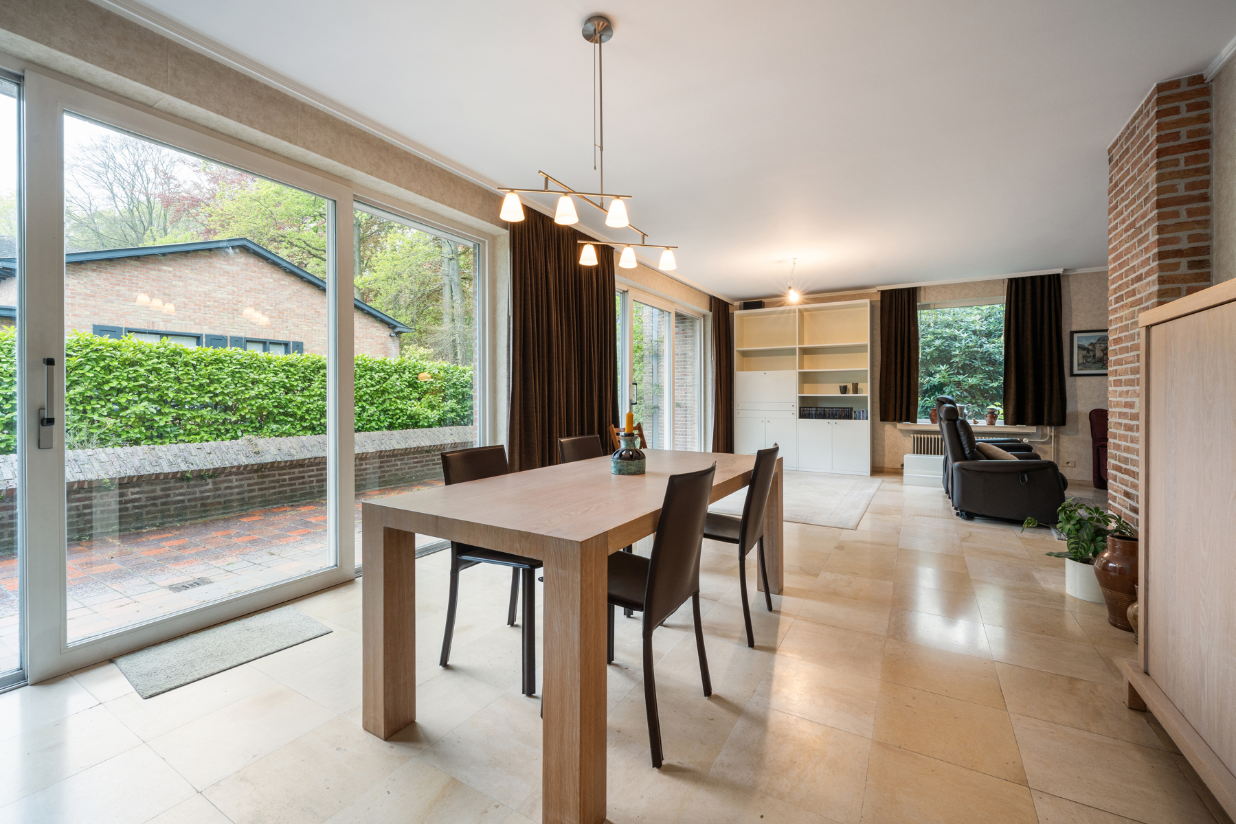 Tijdloze villa (445m²!) in bosrijke, residentiële omgeving - foto 4