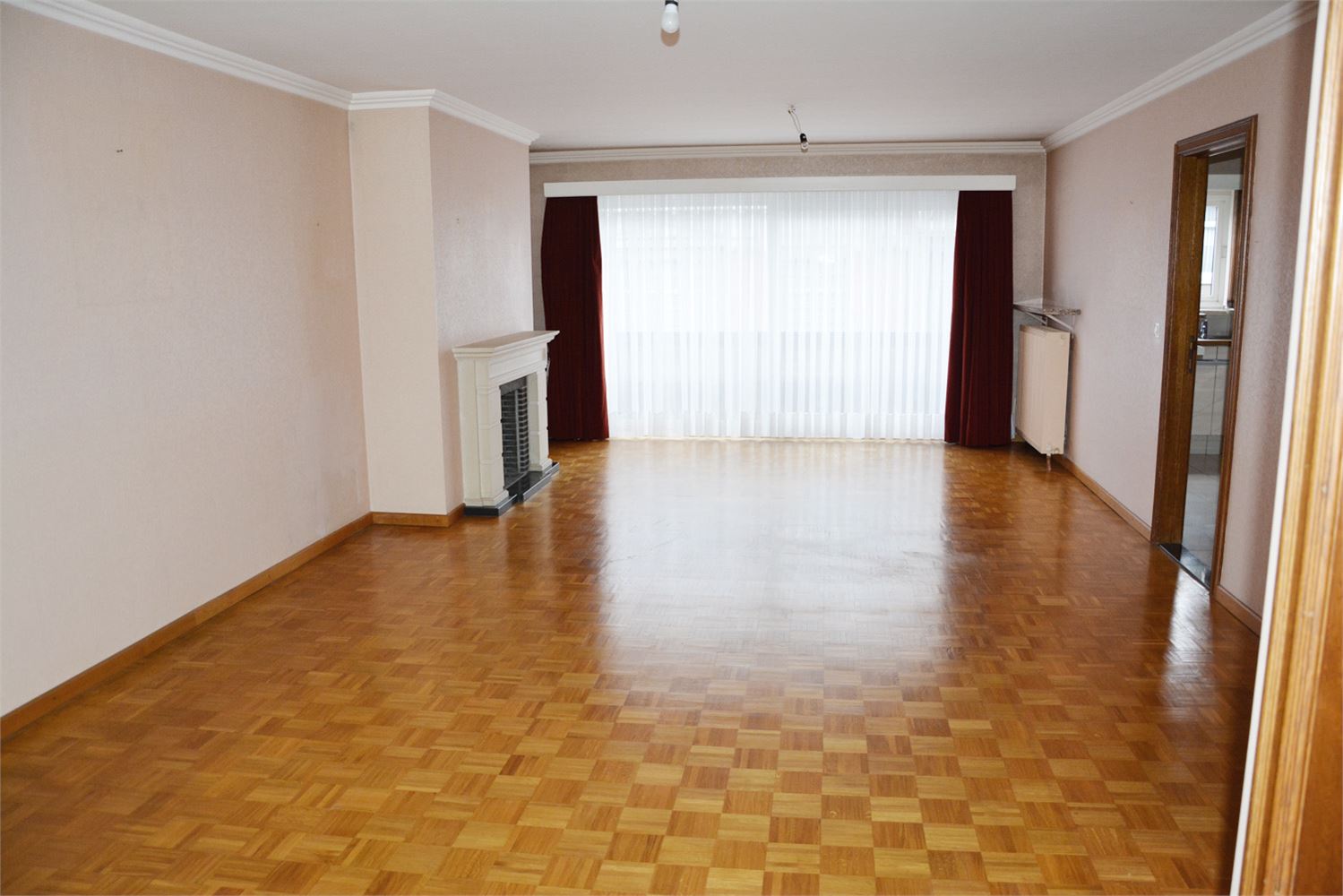 Appartement gelegen op een steenworp van het station (met 2 slaapkamers). - foto 2