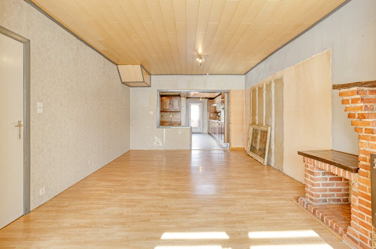 5-bedroom house to renovate for sale in the Elsdonkwijk in Wilrijk - photo 2