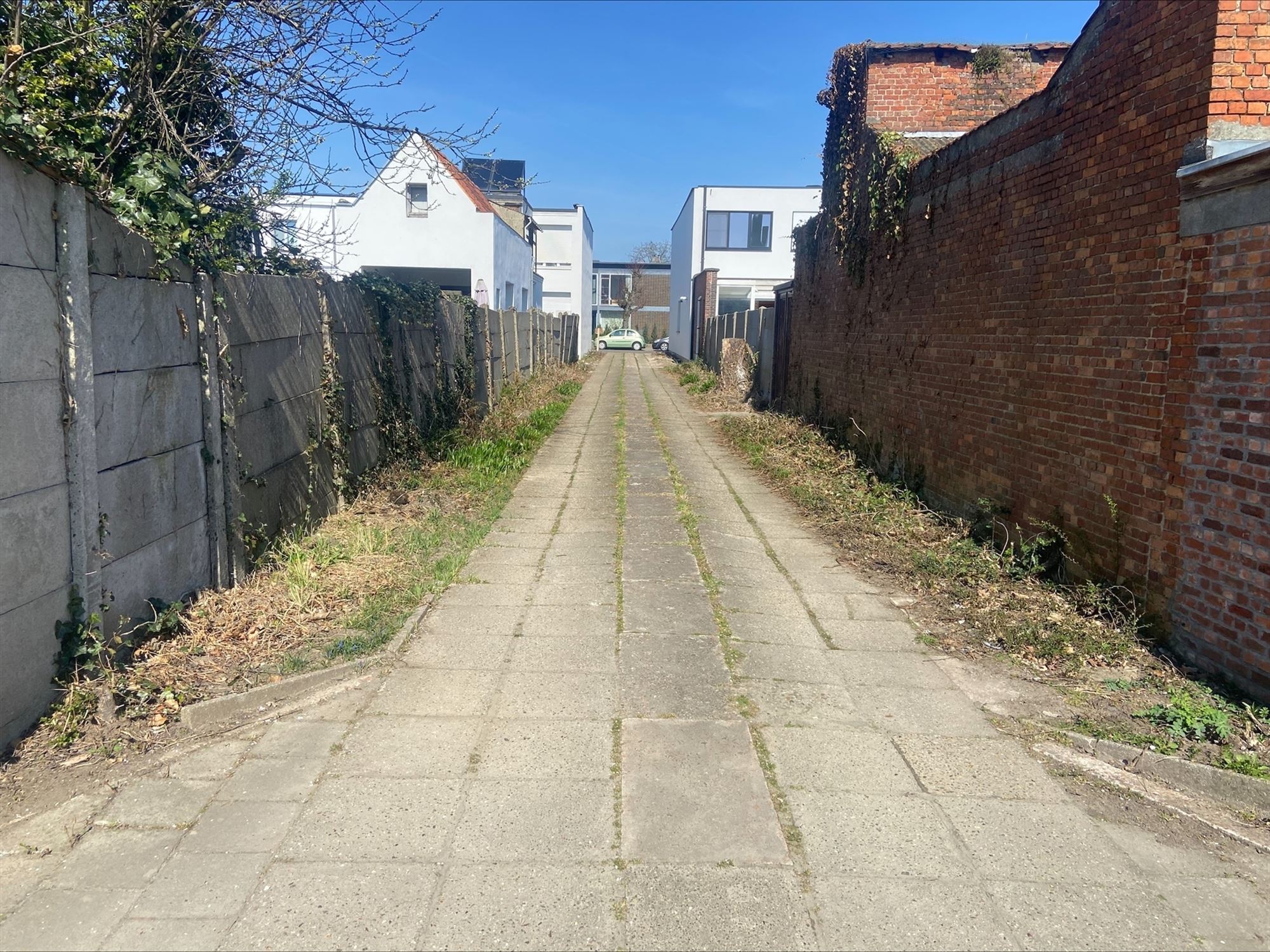 Investeringsopportuniteit - 21 garageboxen + 1 magazijn - foto 4