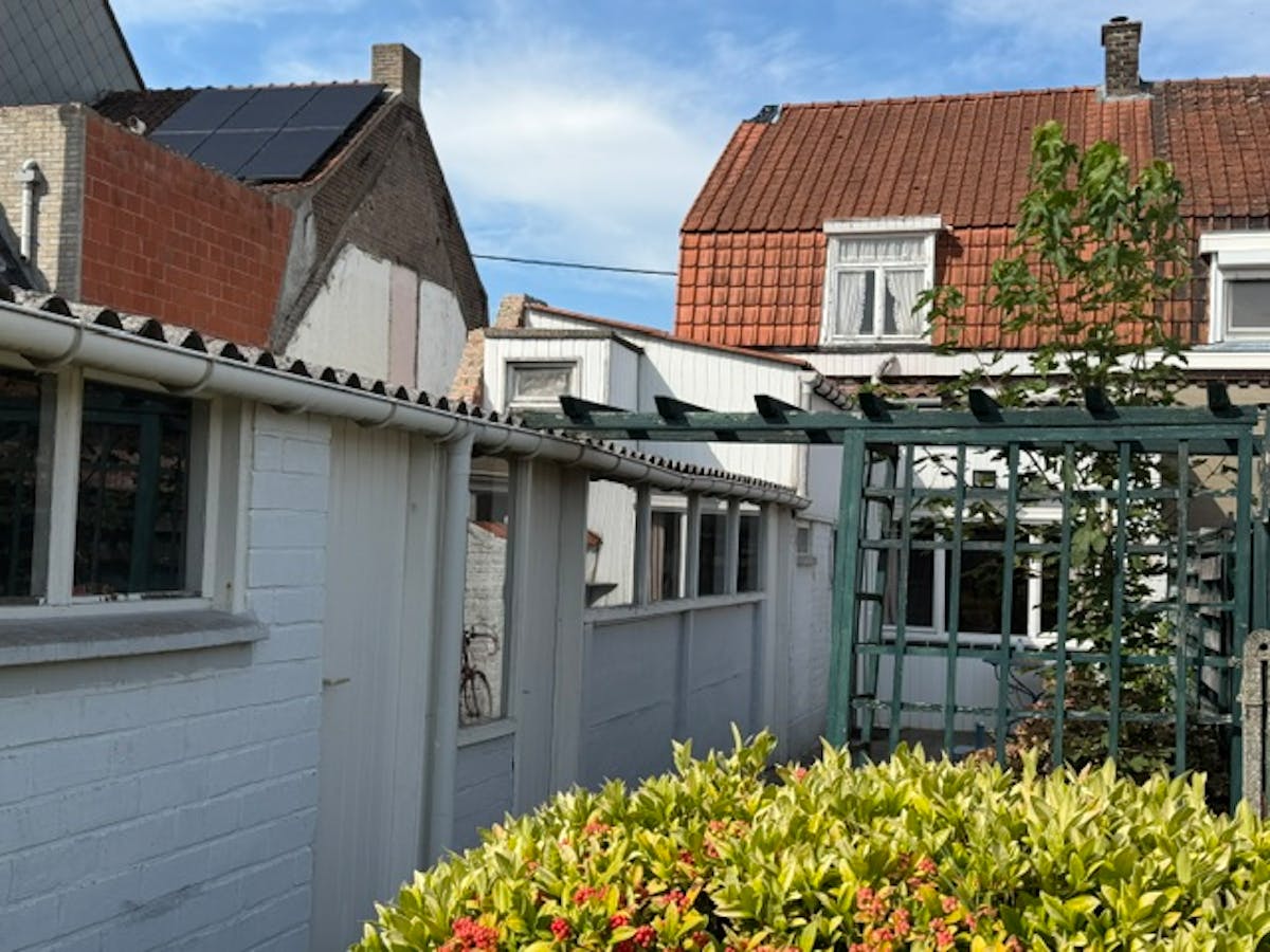 Renovatieproject met potentieel in Aalter! - foto 4