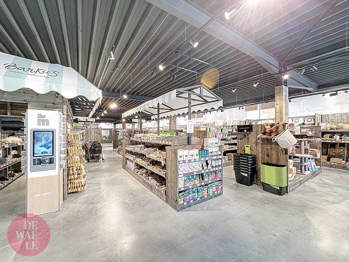 Spacious retail space for rent in Sint-Katelijne-Waver - photo 3