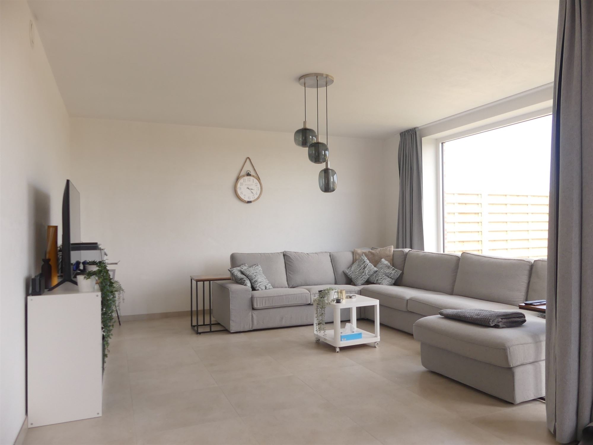 Halfopen nieuwbouwwoning met zuidgericht terras, tuin en garage - foto 2