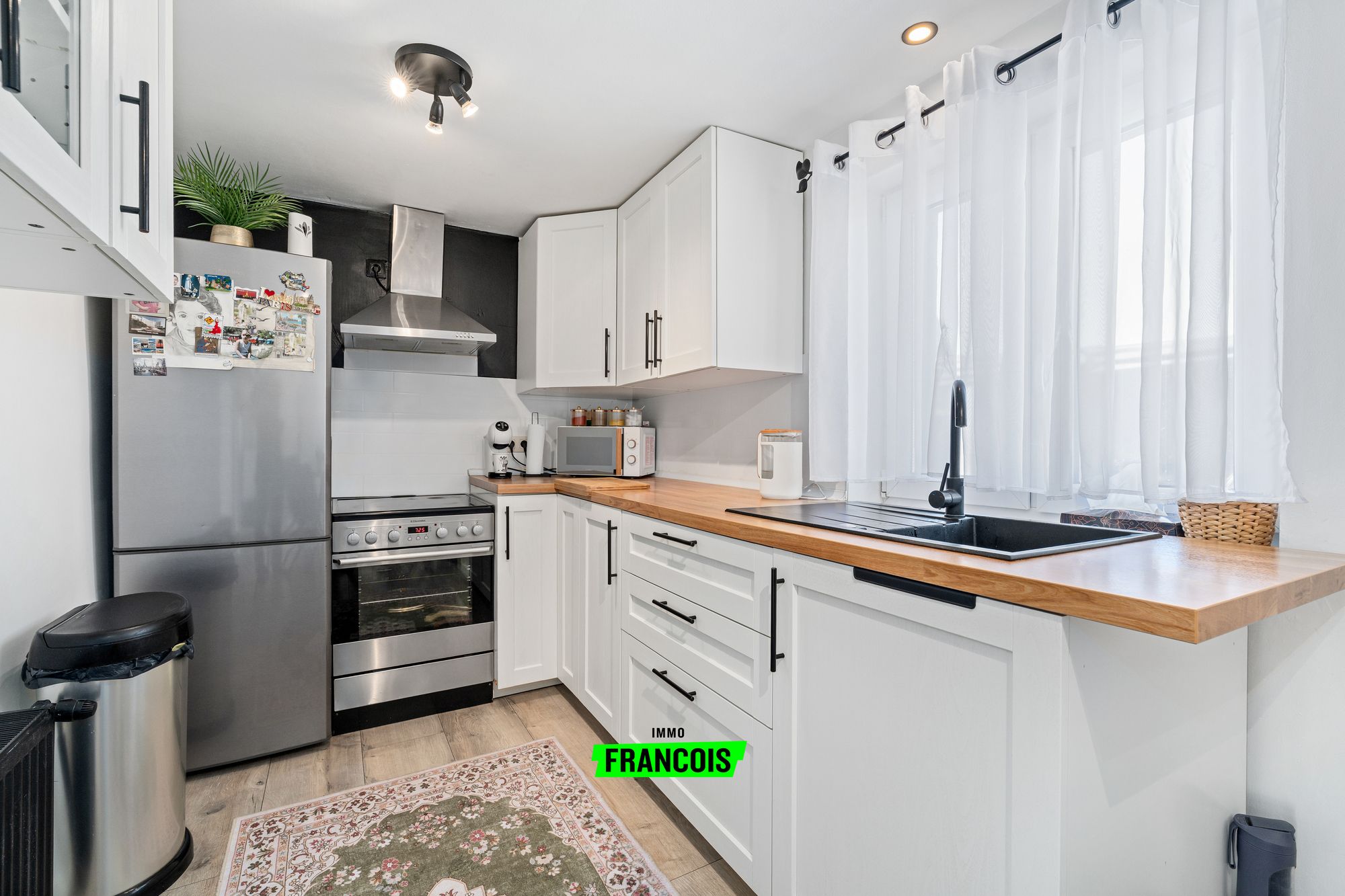 Instapklare halfopen bebouwing met 3 slaapkamers en oprit te Eeklo - foto 4