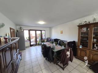 Gezellige ééngezins woning.Rustig gelegen in een residentiële wijk in het centrum van aarschot. Makkelijk bereikbaar voor verbindingswegen en...