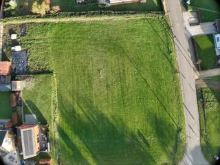 Bouwgrond te koop in Tessenderlo!Mooie HOB bouwgrond (lot 2) te koop in TessenderloDeze aantrekkelijke vergunde bouwgrond in een verkaveling van 3...