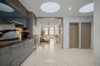 Deze charmante rijwoning, gelegen in het hart van de Klinge, biedt met een bewoonbare oppervlakte van 144 m² een ideale leefruimte voor wie op zoek...