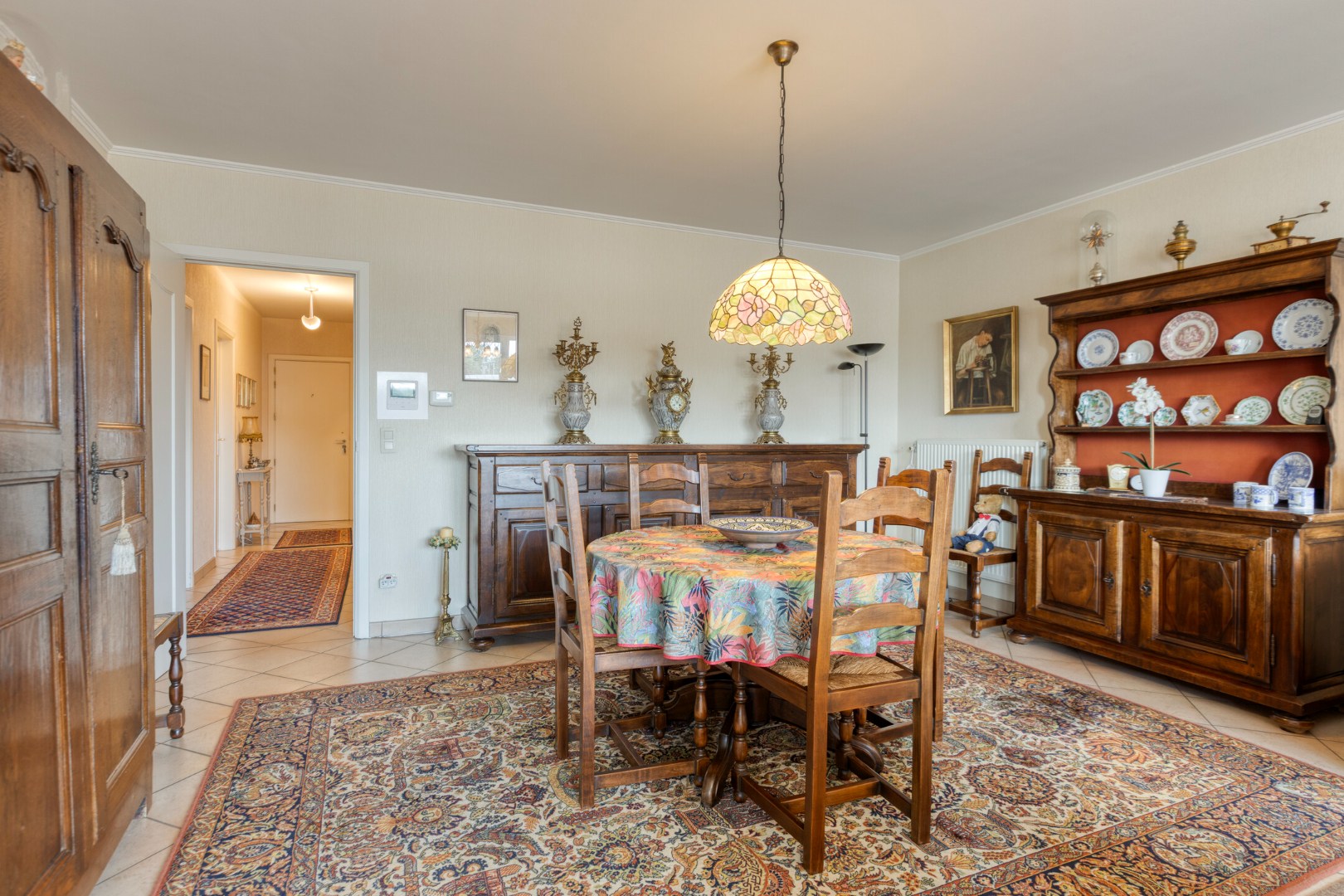 Goed onderhouden en gunstig gelegen app met 2 slpks. - foto 4