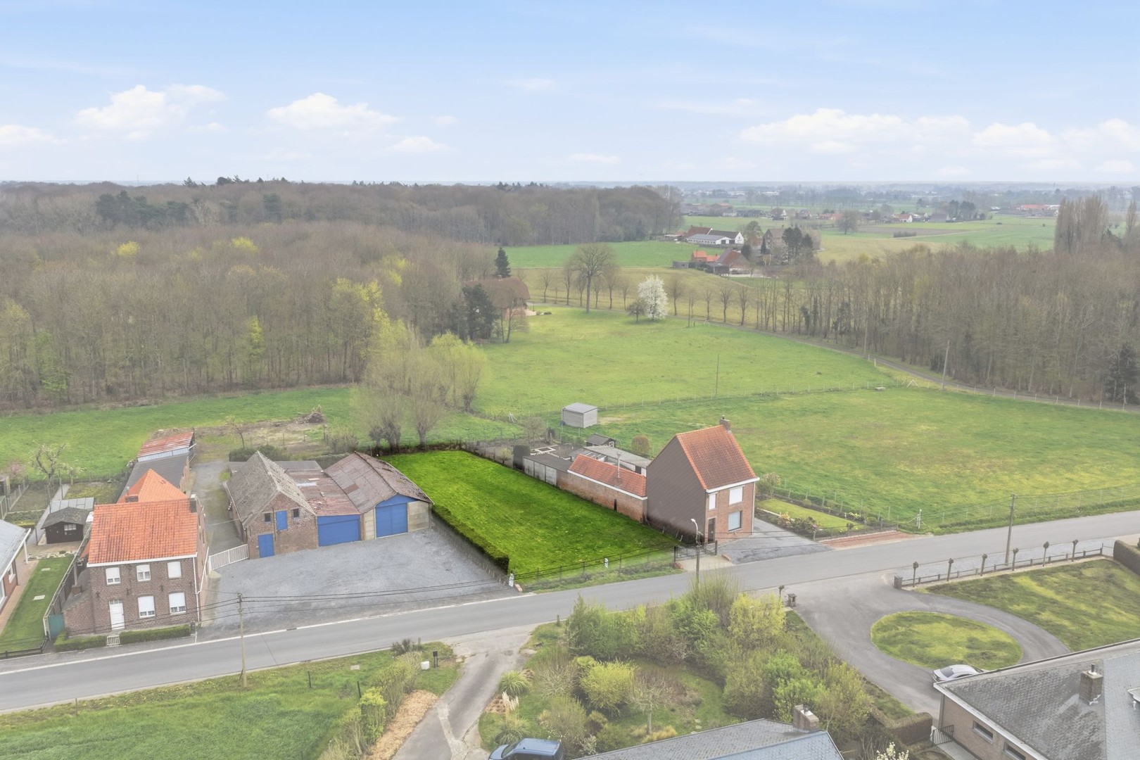 groot perceel bouwgrond in centrum Aartrijke - foto 2