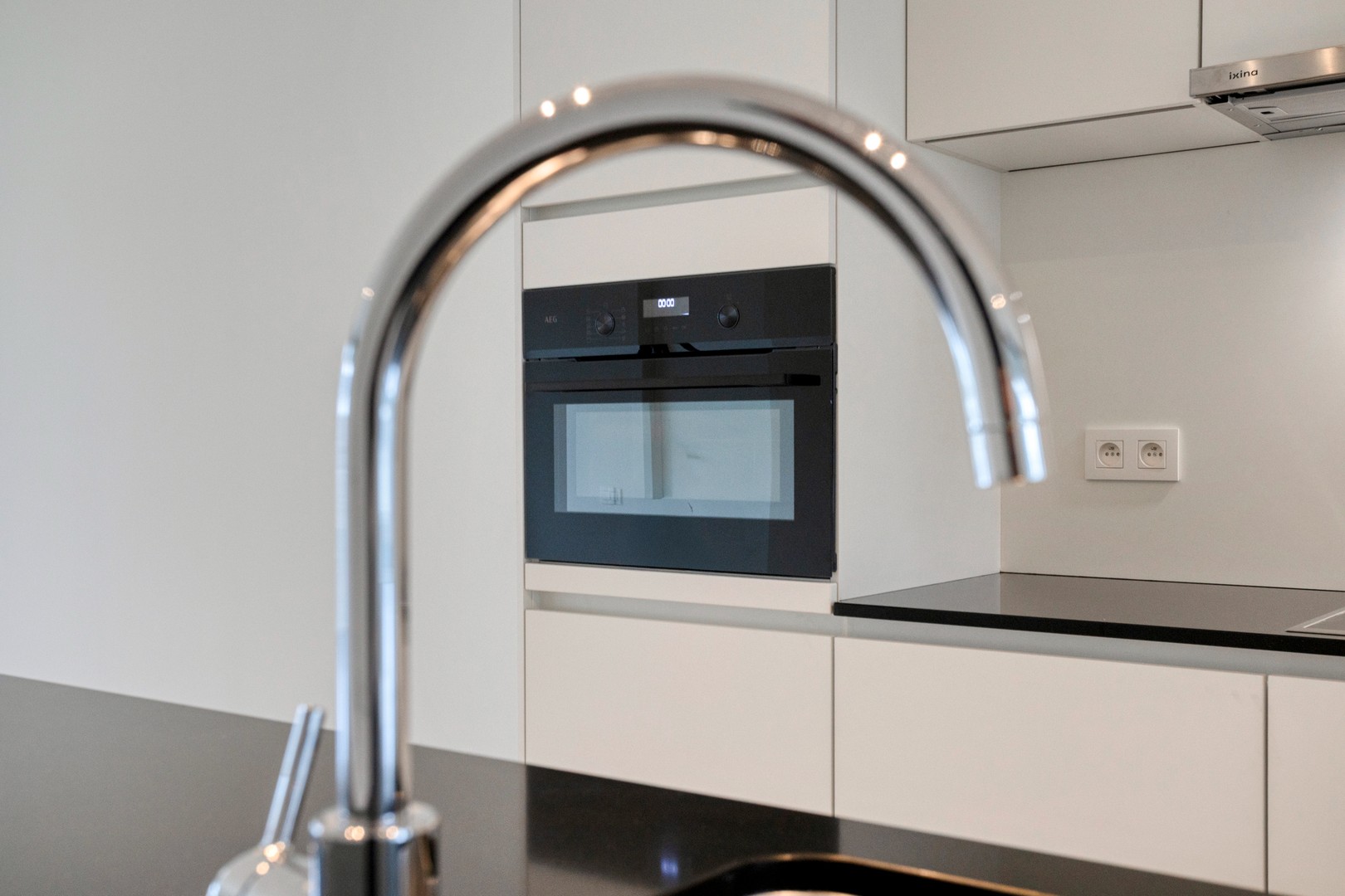 Mooi appartement van 120m² op de 6de verdieping - Panoramisch verzicht - foto 4