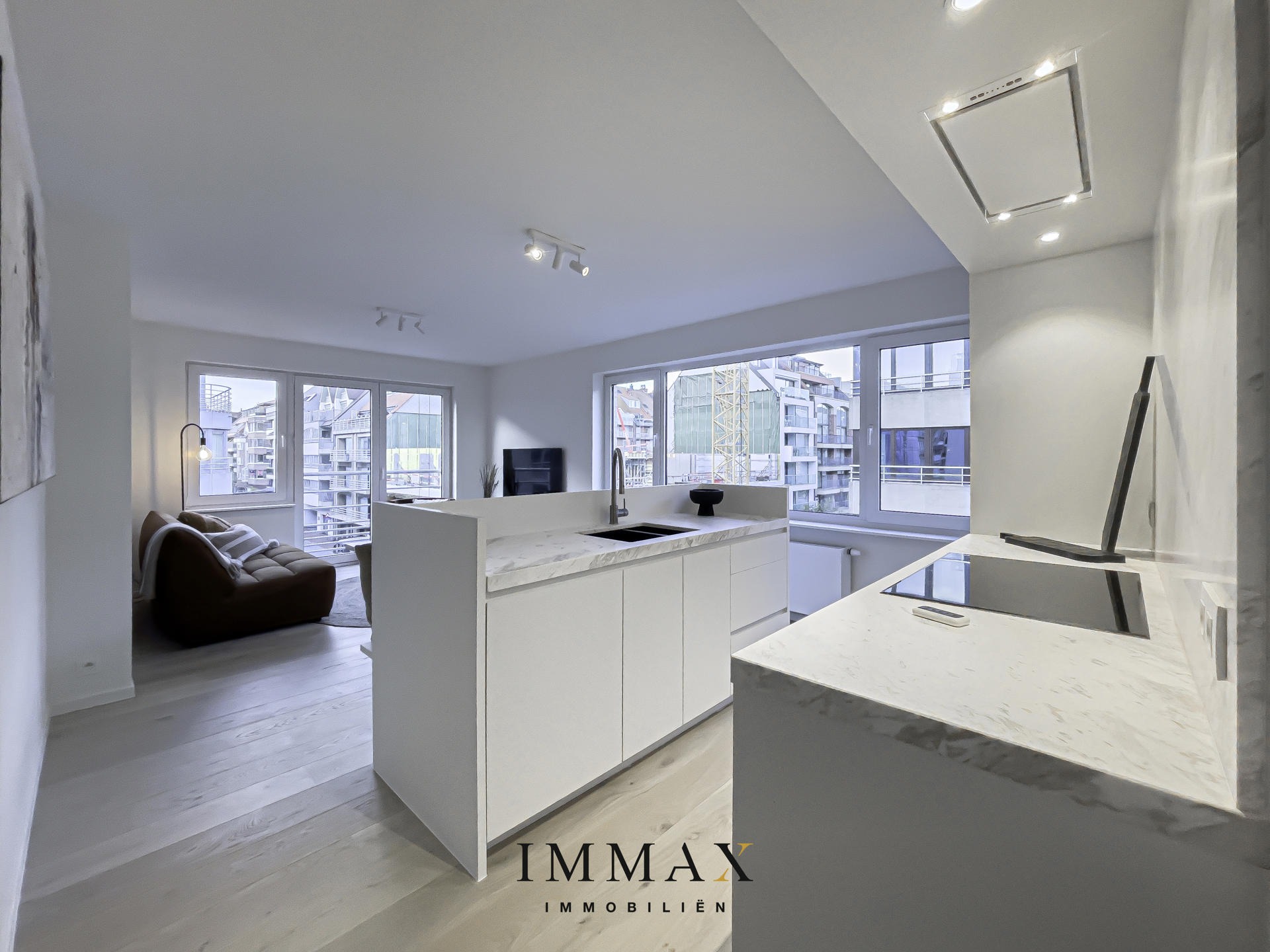 Gerenoveerd hoekappartement vlakbij de Lippenslaan  - foto 3