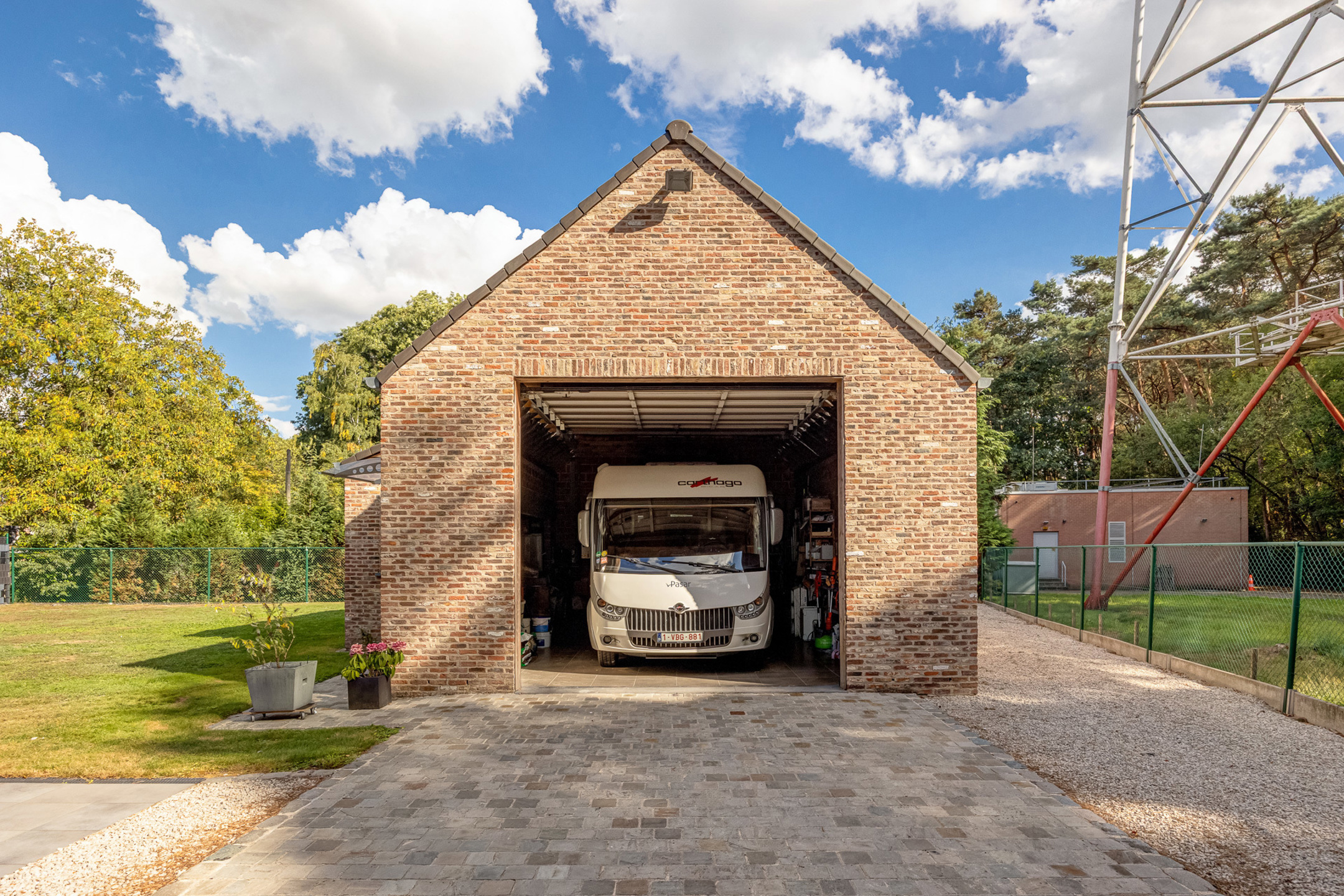 Ruime, energiezuinige villa met polyvalent bijgebouw op een perceel van 1.312m². - foto 5