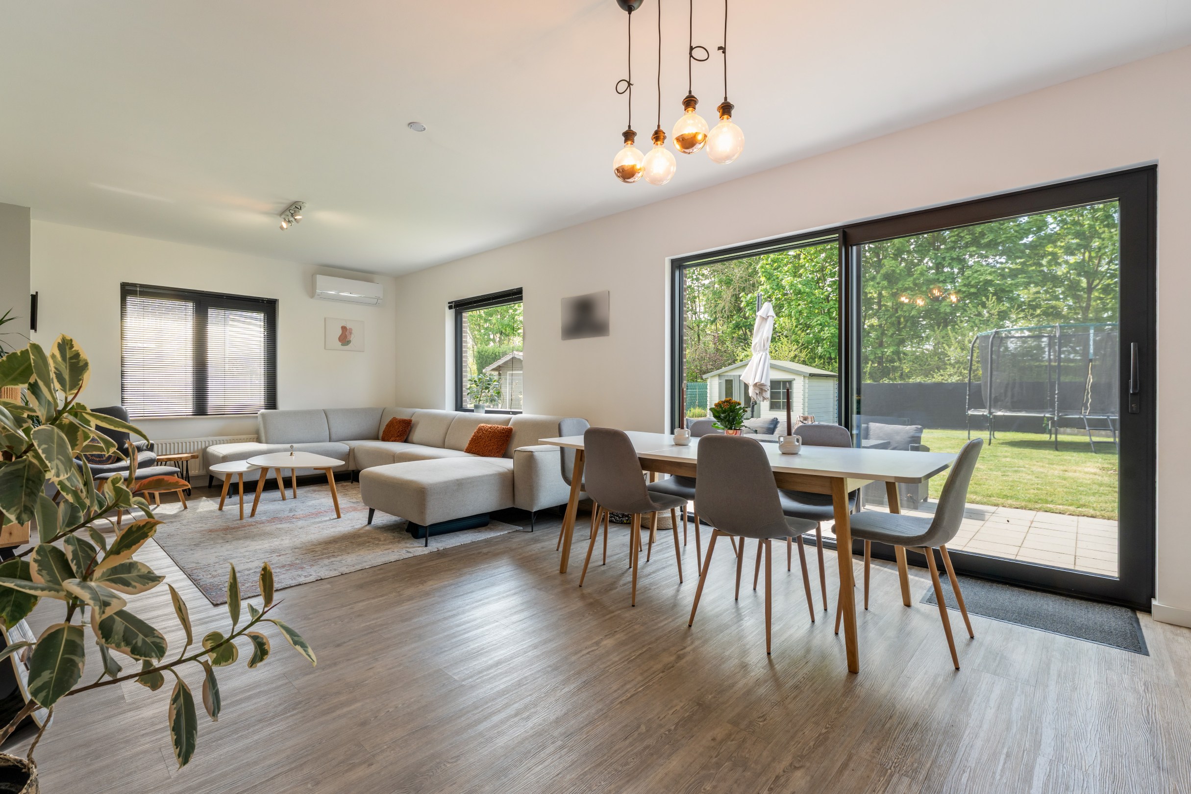 Energiezuinige gerenoveerde woning met 4 slaapkamers op een perceel van 543m² - foto 5