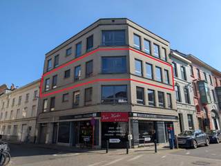 Uitzonderlijk ruim & lichtrijk 3-slpk app. (156 m²) in centrum Gent – EPC BAppartement in centrum Gent, op een steenworp van de Korenmarkt, doch...