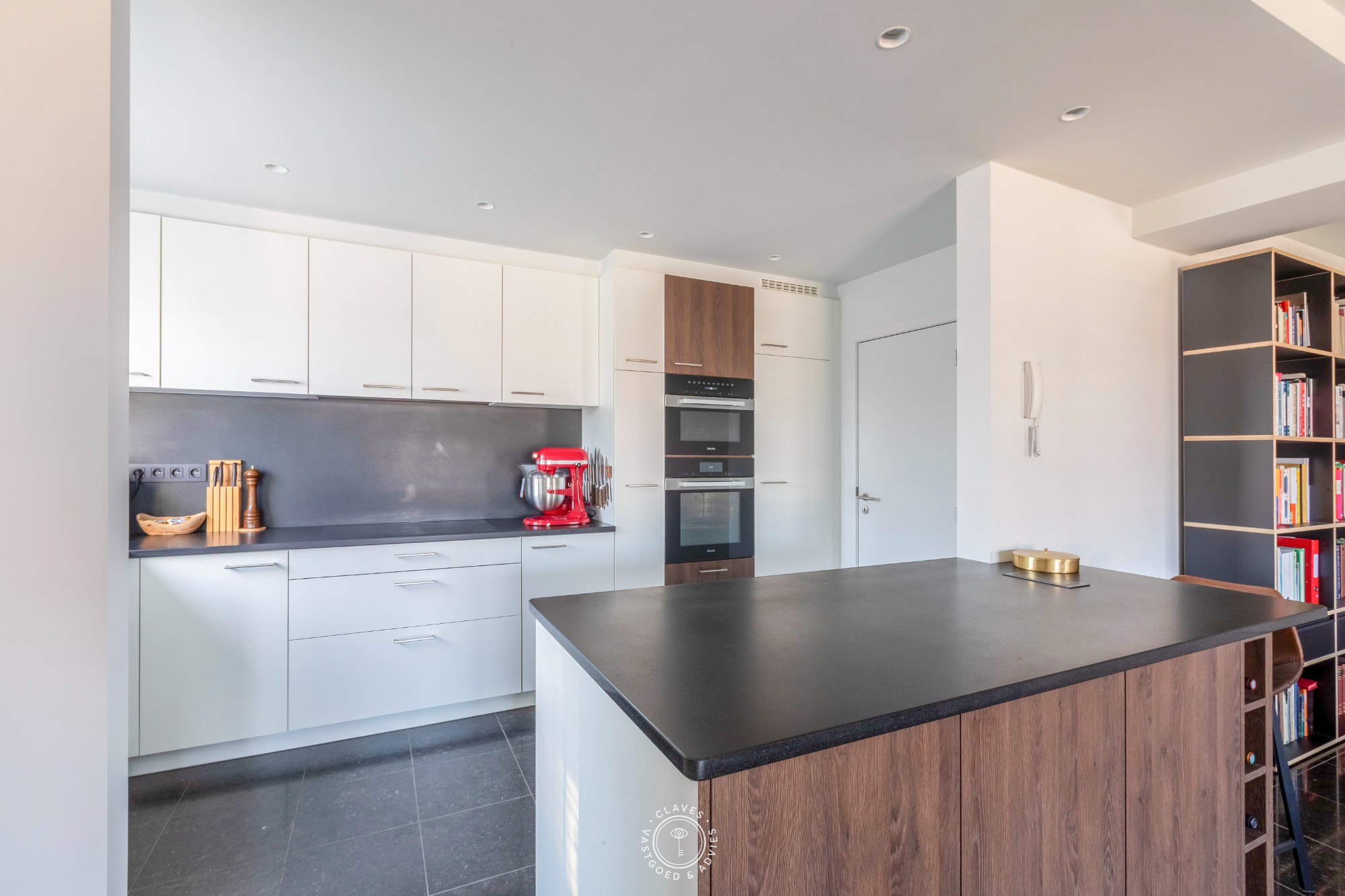High-end  afgewerkt appartement met twee slaapkamers - en de optie om een ondergrondse staanplaats mee aan te kopen - foto 5