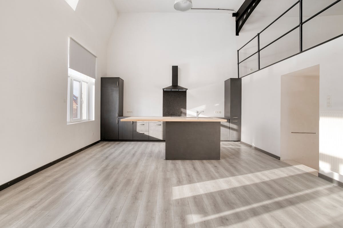 Handelspand met appartement en atelier te koop in Adegem - foto 4