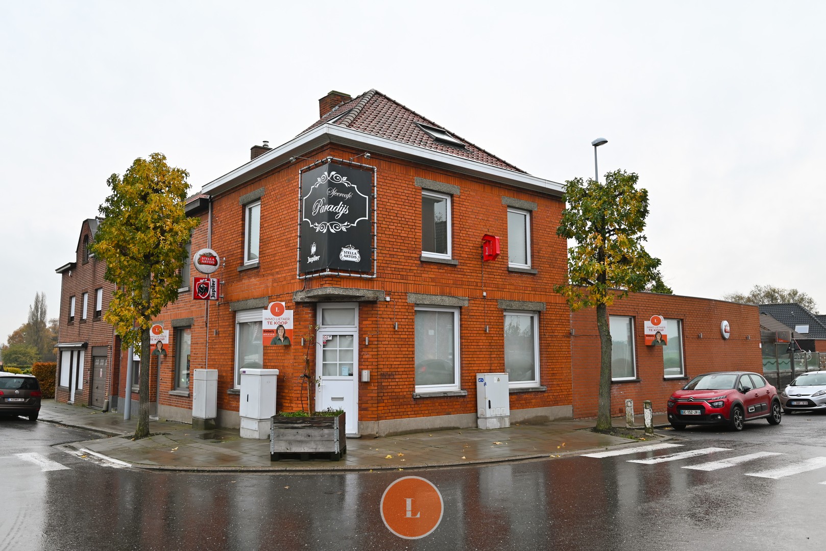 Te Koop: ruim handelspand met garage en woonmogelijkheden. - photo 1