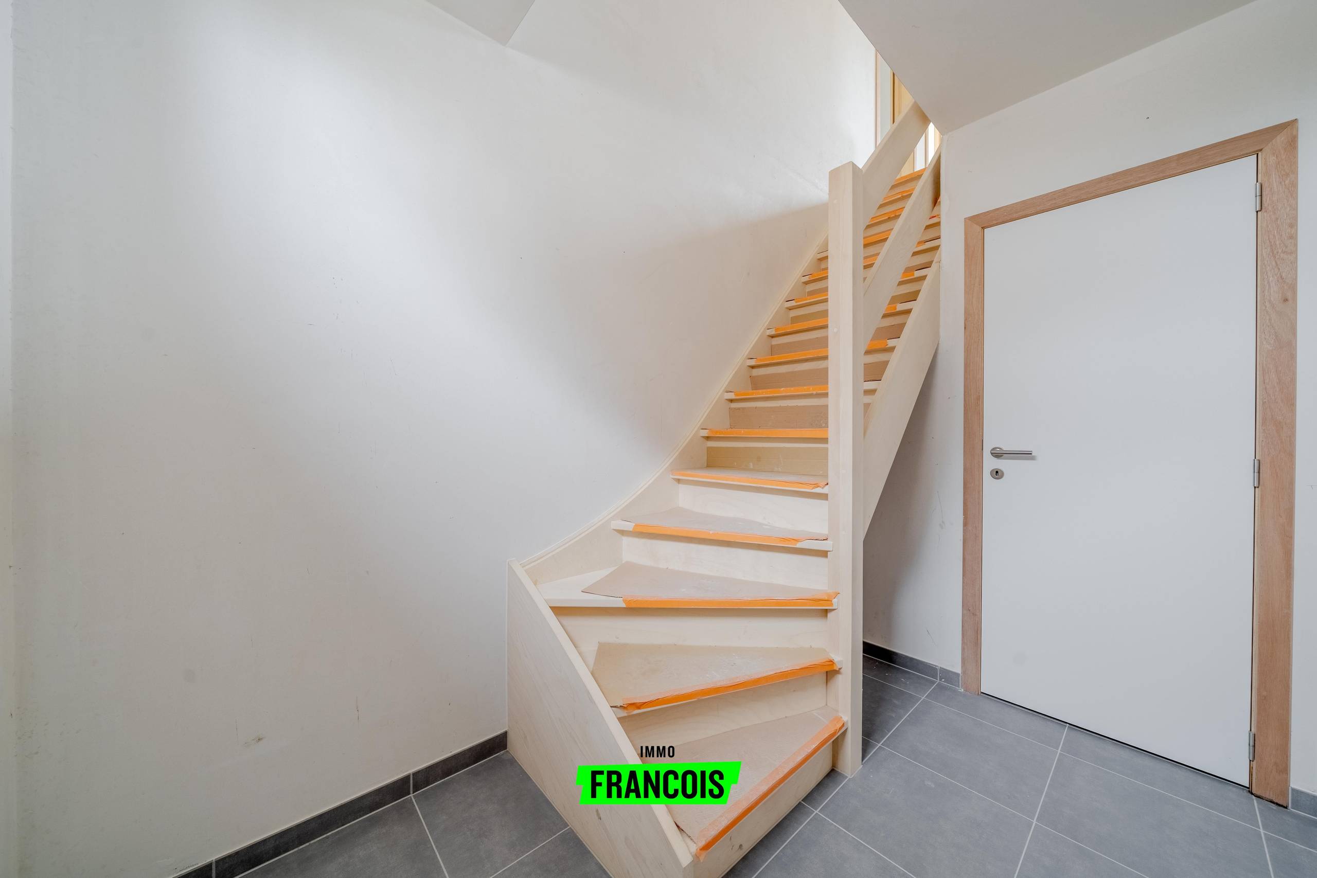 Kwaliteitsvolle woning met 4 slaapkamers op rustige ligging in Pervijze te koop - foto 2