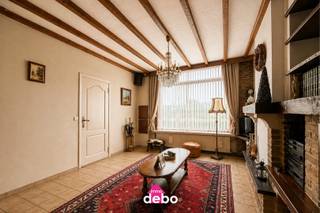 Deze ruime woning is ideaal gelegen op korte afstand van het centrum van Ieper.De woning springt meteen in het oog dankzij haar prachtige historische...