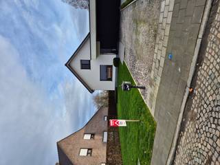 Instapklaar open huis aan de Abeelseweg in Poperinge, vlot bereikbaar via de belangrijkste invalswegen. Deze karaktervolle woning, gebouwd voor 1850,...