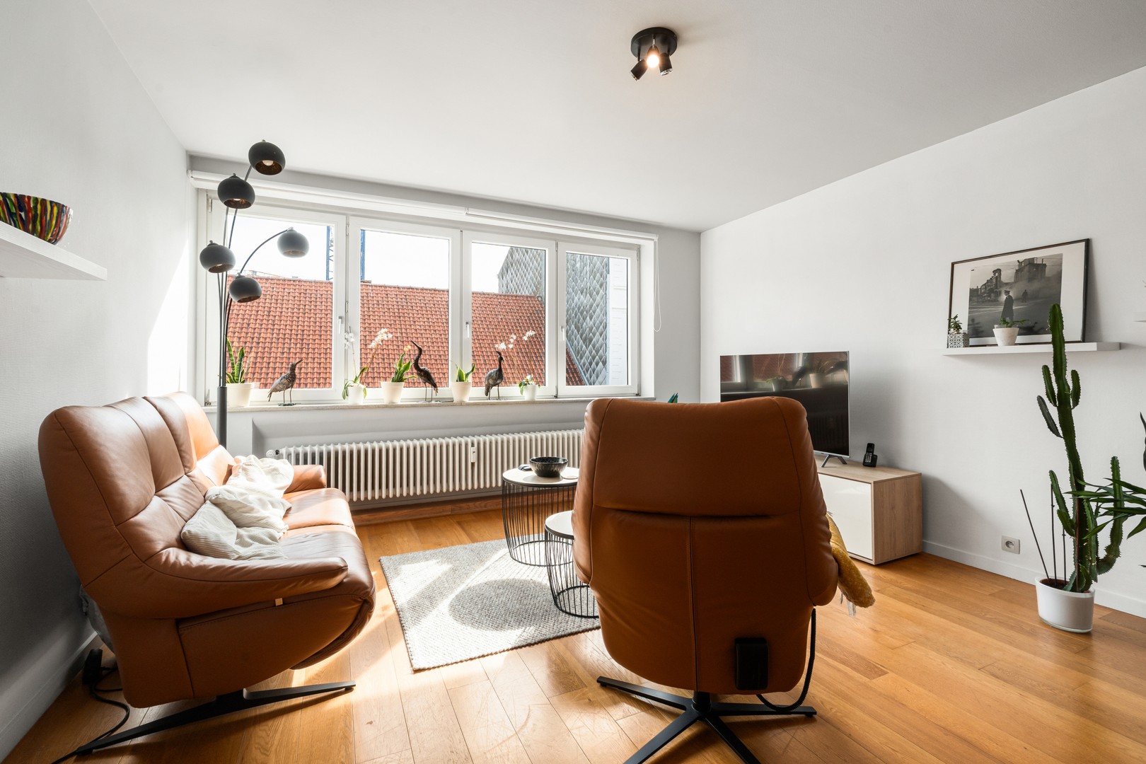 Ruim appartement met 2 slaapkamers op ideale locatie in Oostende! - foto 4