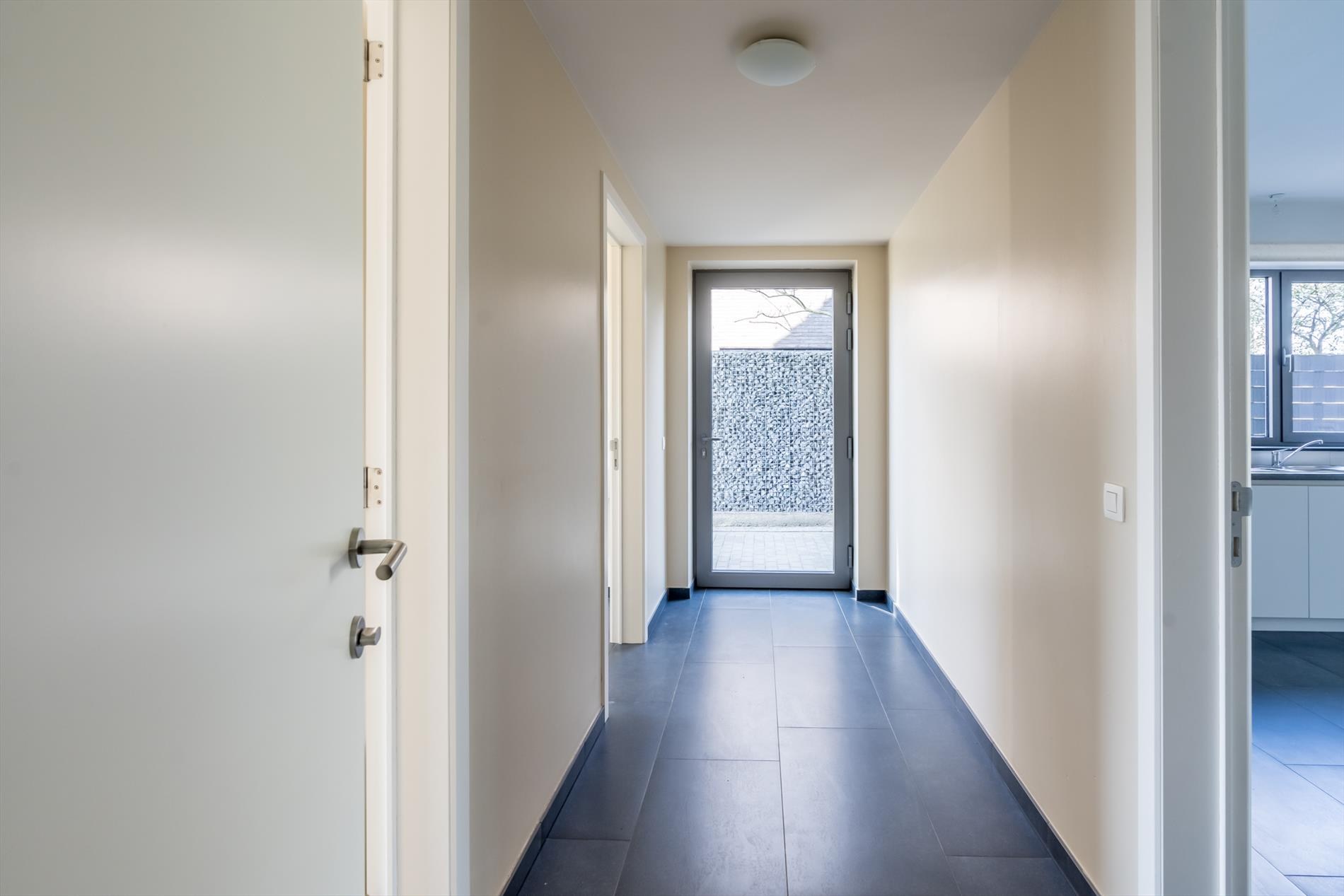 Ruime instapklare woning met 4 slpks nabij het centrum van Balen ! - foto 3