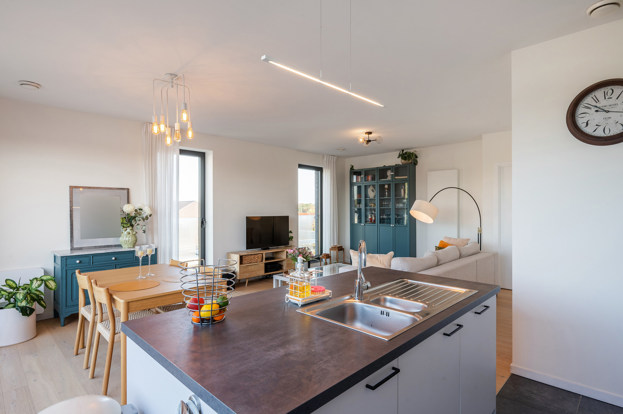 Modern en ruim appartement (2021) met 3 slaapkamers en zonneterras te Muizen. - foto 5