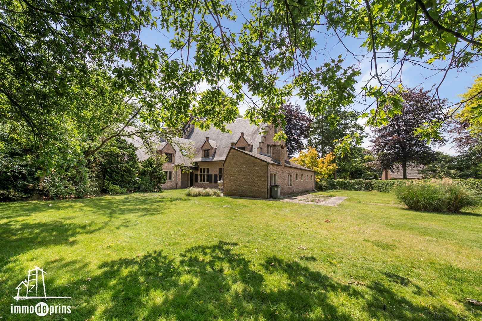 Ruime villa in residentiele wijk - foto 2