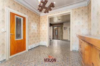 Dicht bij het centrum van Ardooie bevindt zich deze woning op een perceel van 693 m², met een woonoppervlakte van 133 m². Het pand kan volledig...