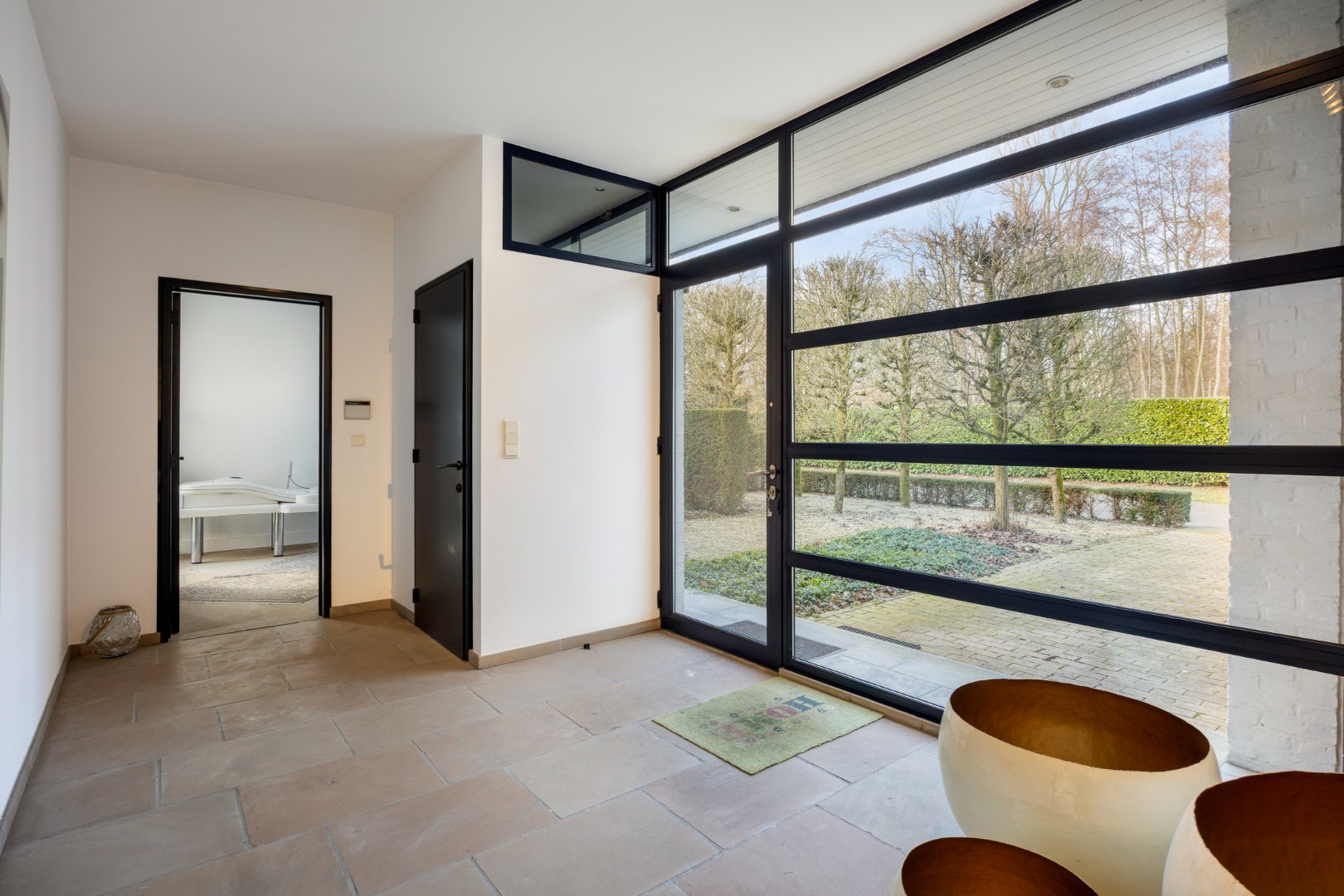 Villa op een uiterst exclusieve locatie aan een prachtig privémeer - foto 4