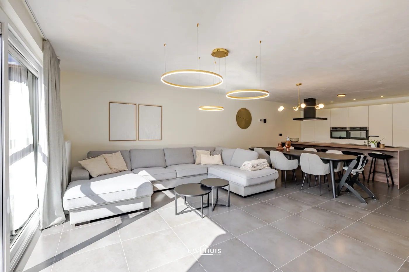 Very spacious and bright house with 5 bedrooms, solar panels, and south-facing garden in Hamme - photo 4