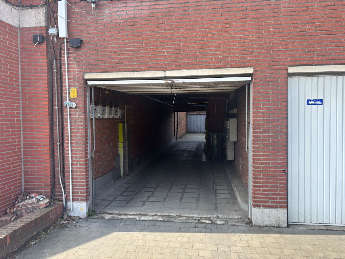 Garage box for rent in Deurne at Ruggeveldlaan 507-509 - photo 4