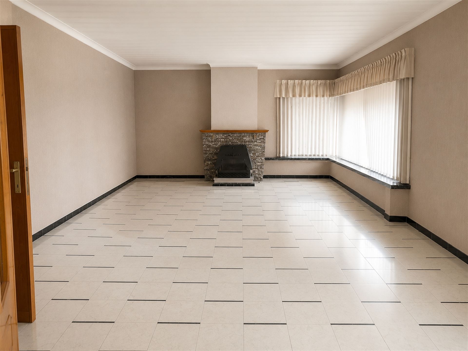 Te renoveren villa op een perceel van 2.059 m²! - foto 5