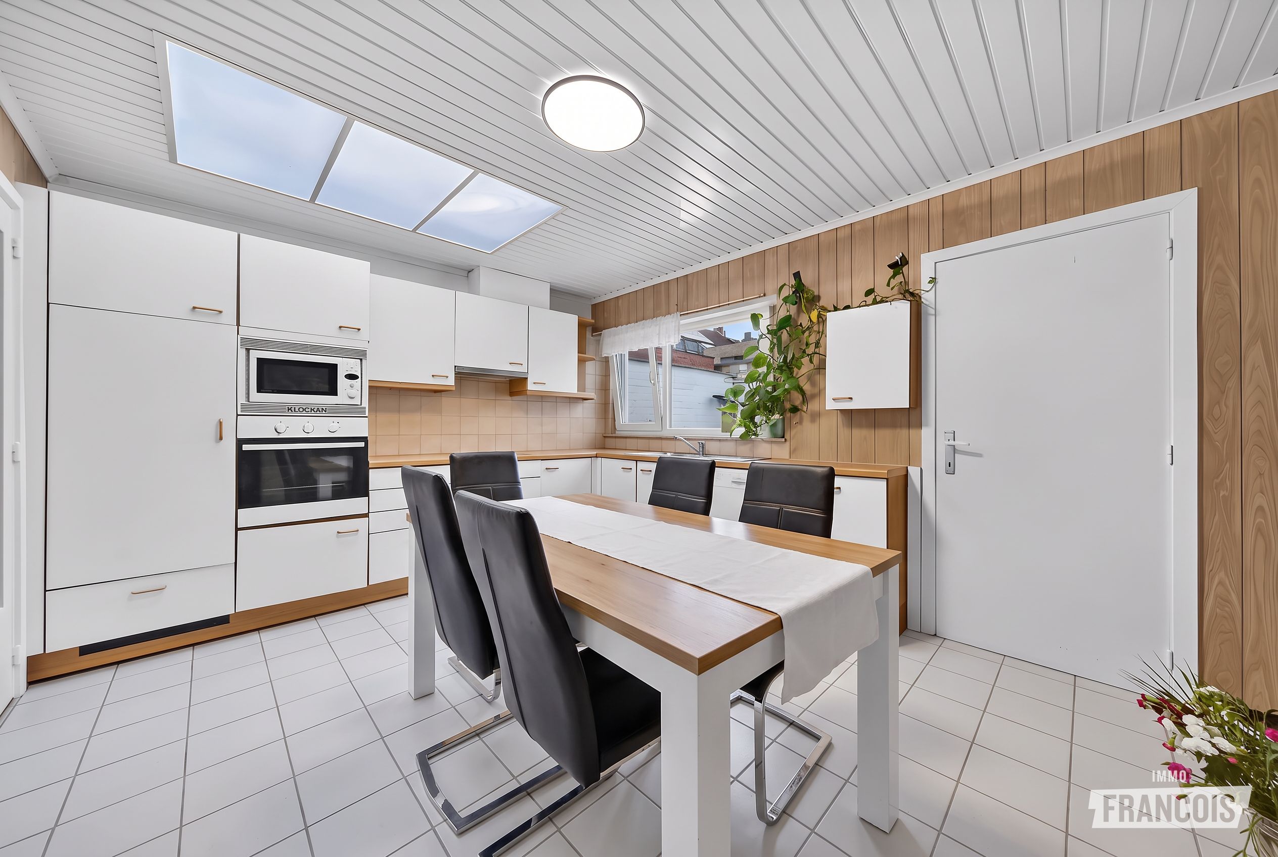 Charmante woning met 4 slaapkamers in Assebroek - foto 5